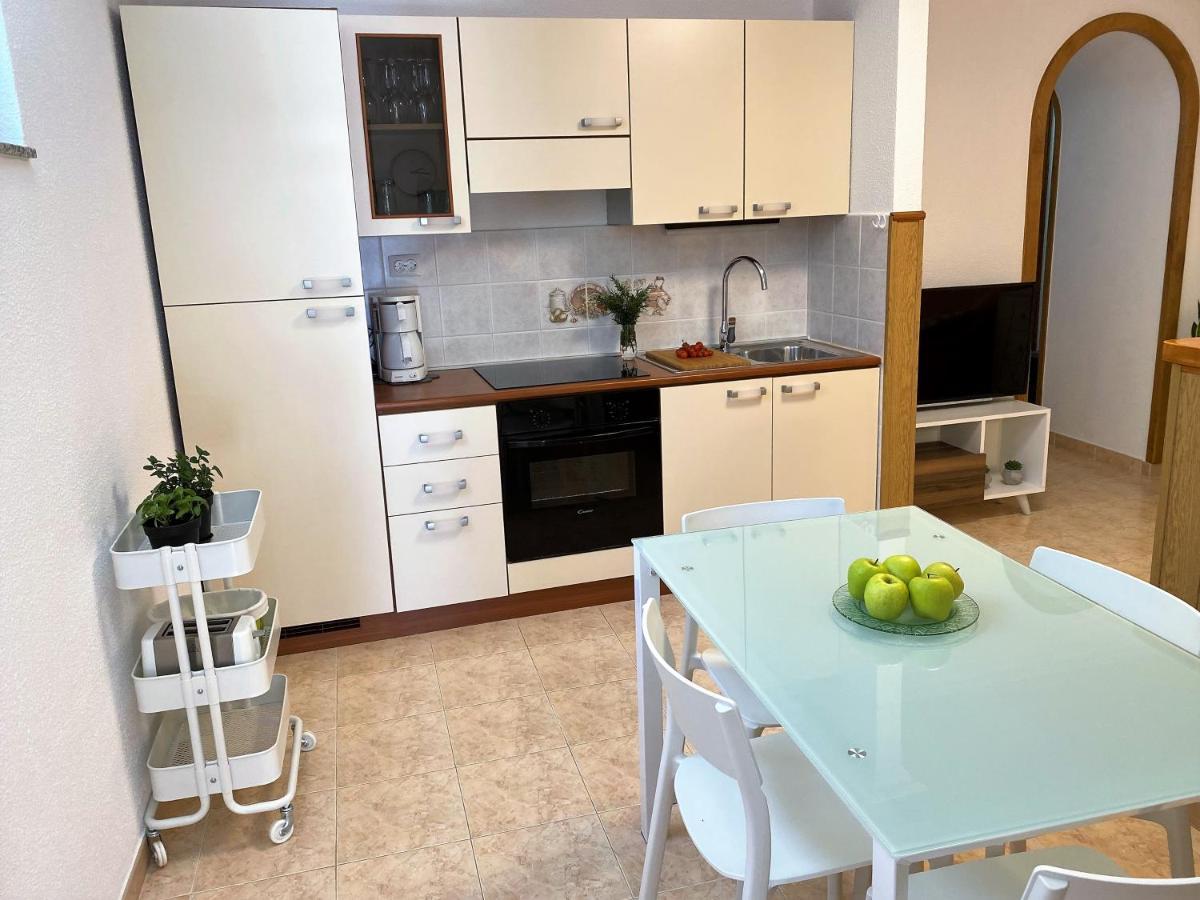 Guest House Deskovic Moscenicka Draga Bilik gambar