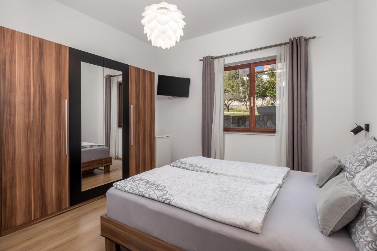 Guest House Deskovic Moscenicka Draga Bilik gambar
