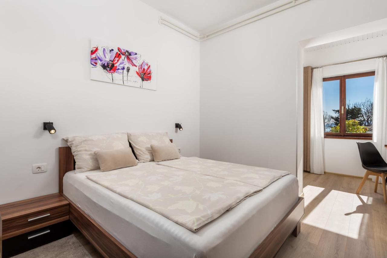 Guest House Deskovic Moscenicka Draga Bilik gambar