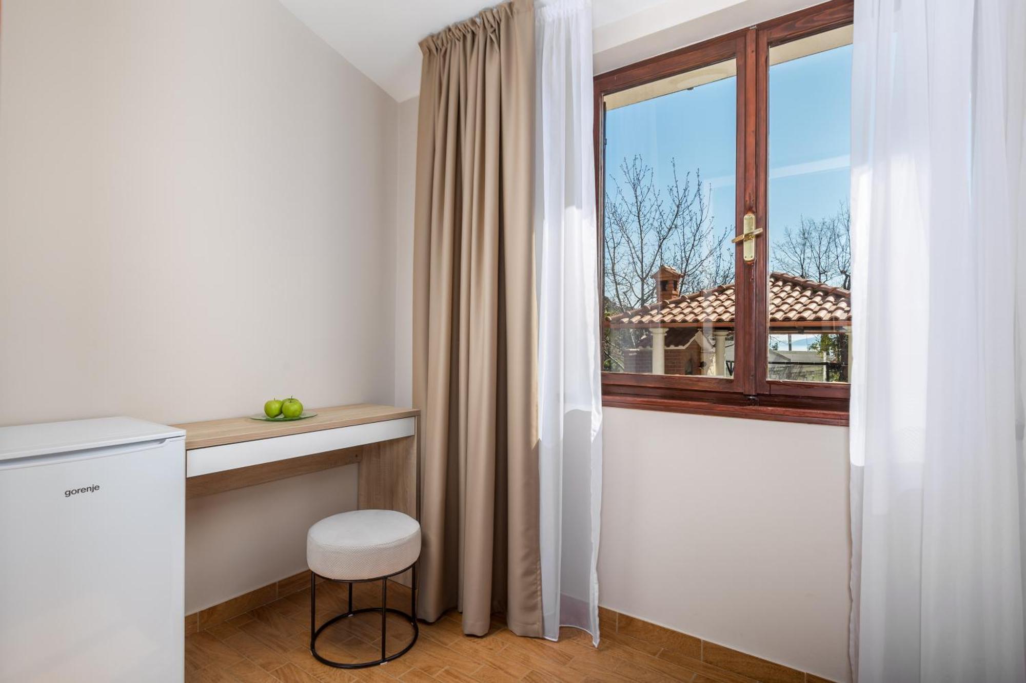 Guest House Deskovic Moscenicka Draga Bilik gambar