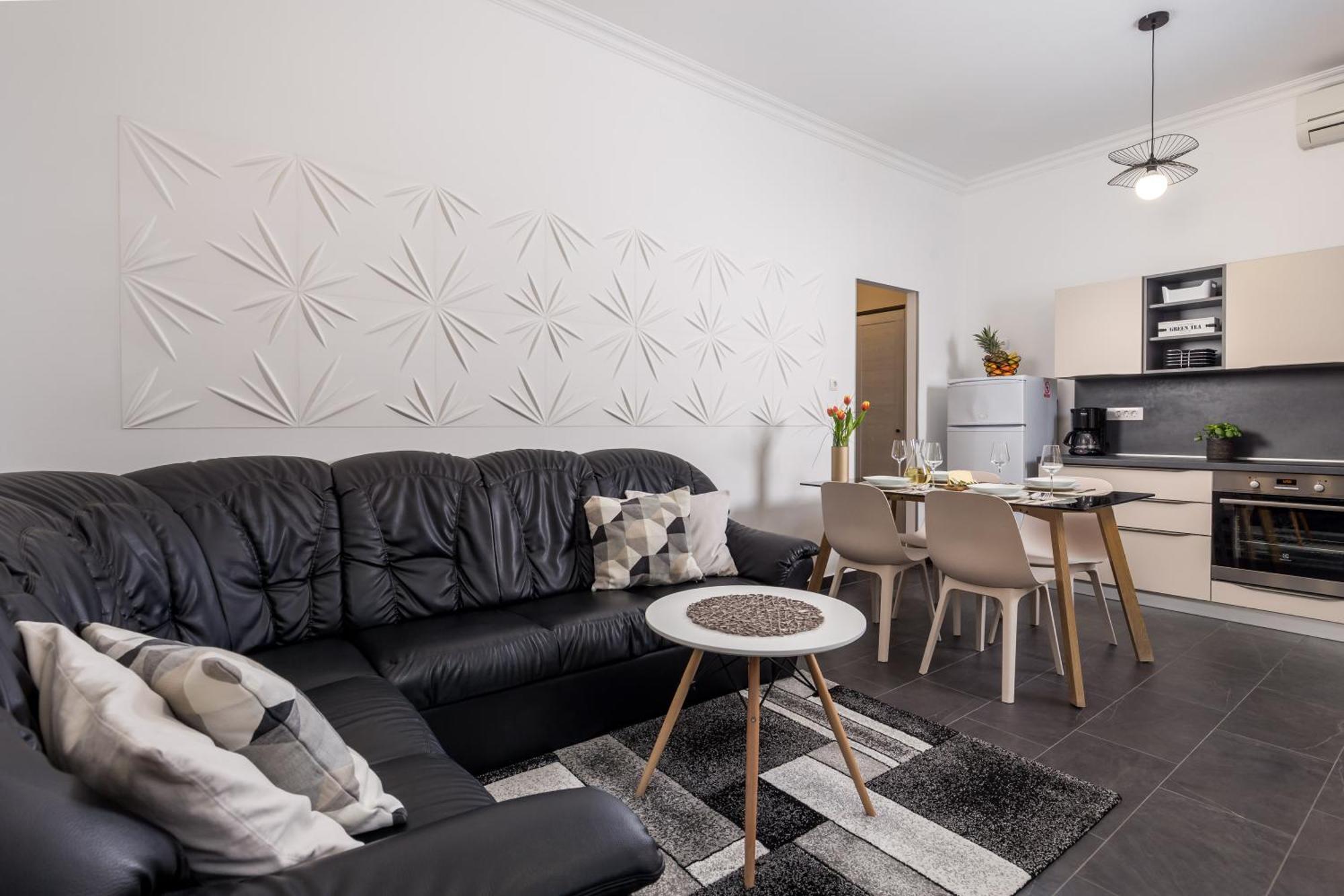Guest House Deskovic Moscenicka Draga Bilik gambar