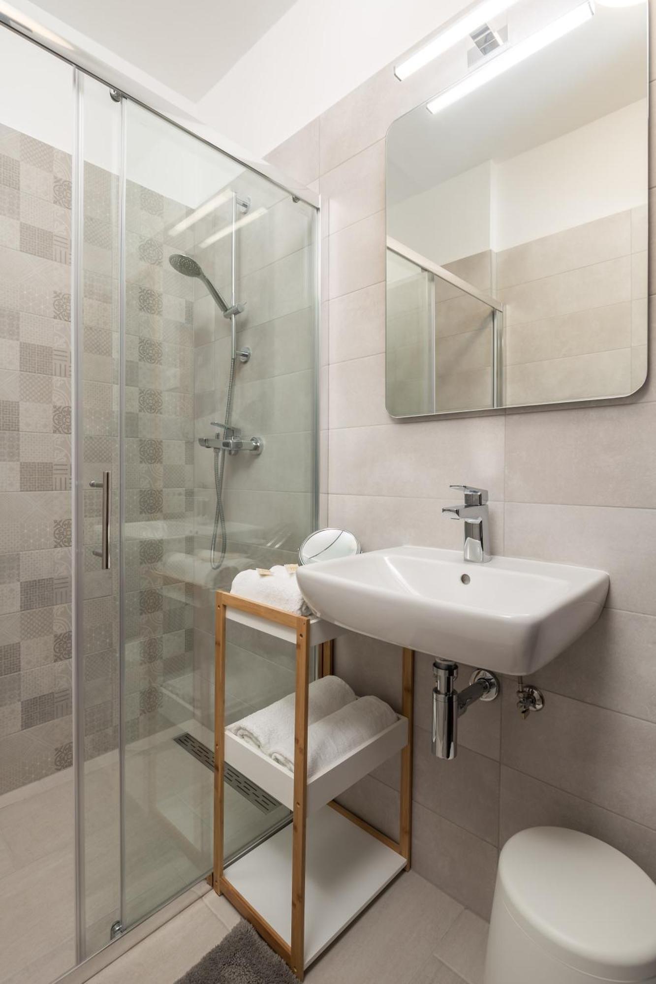 Guest House Deskovic Moscenicka Draga Bilik gambar