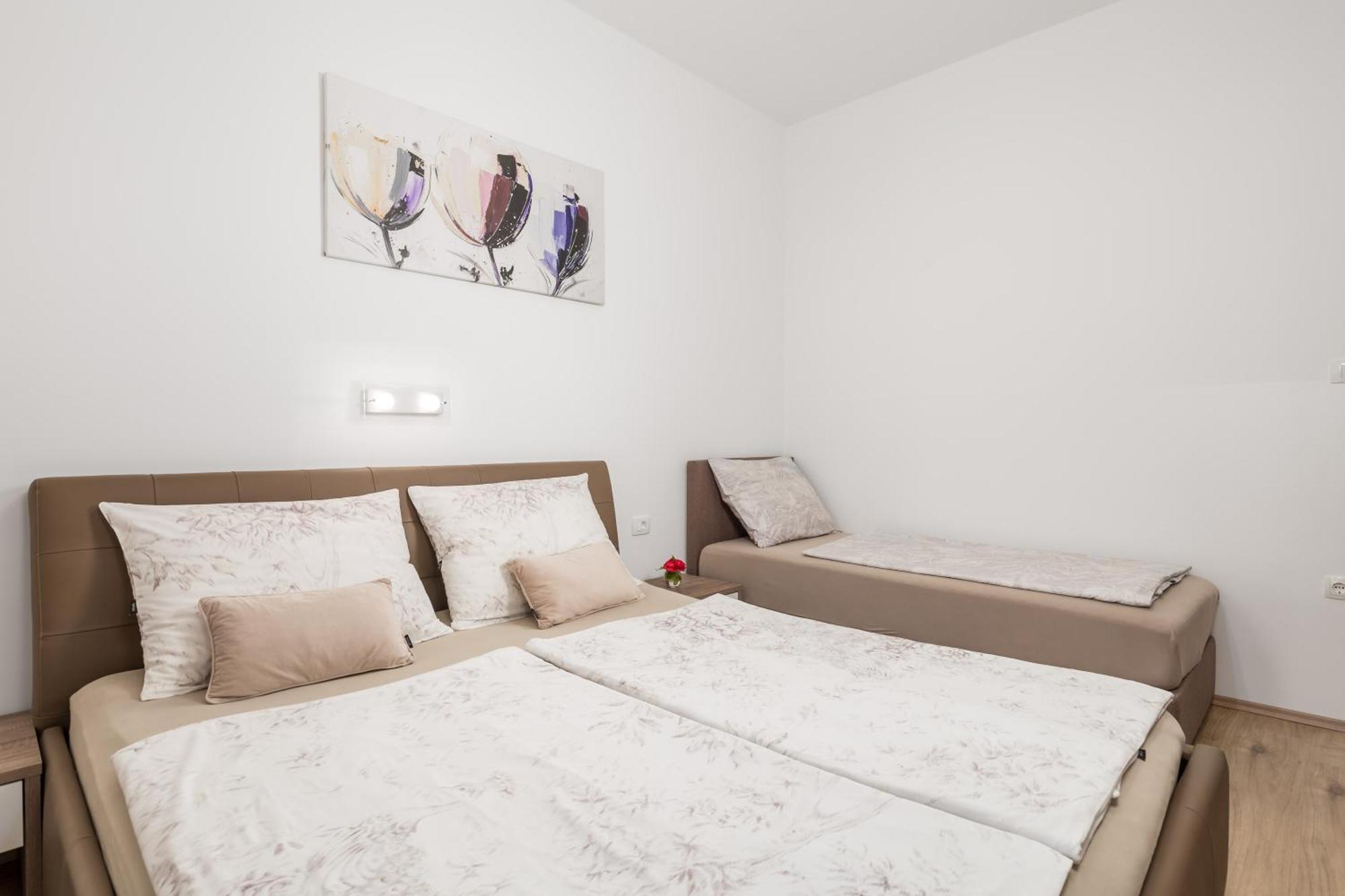 Guest House Deskovic Moscenicka Draga Bilik gambar